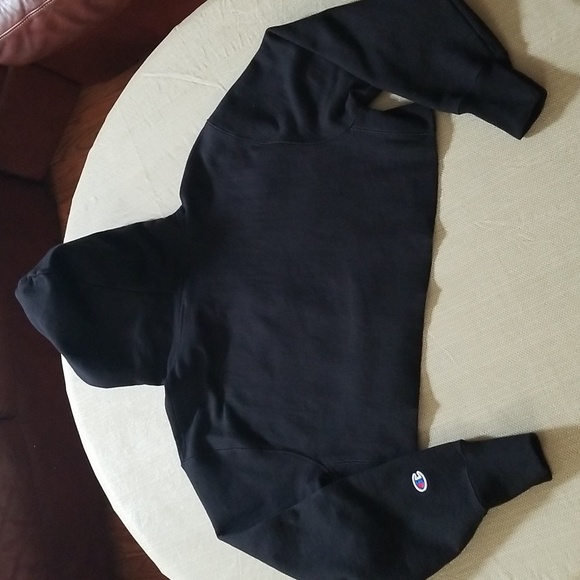 Champion Women's Matching Set With Cropped Hoodie And Sweatpants - Picture 4 of 8